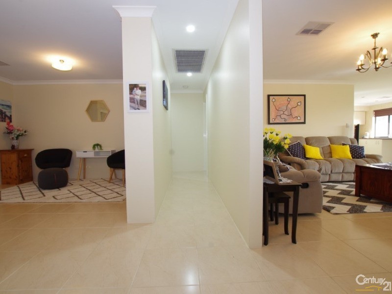 73 Wentworth Drive, Dalyellup WA 6230