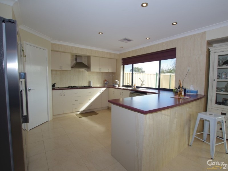 73 Wentworth Drive, Dalyellup WA 6230