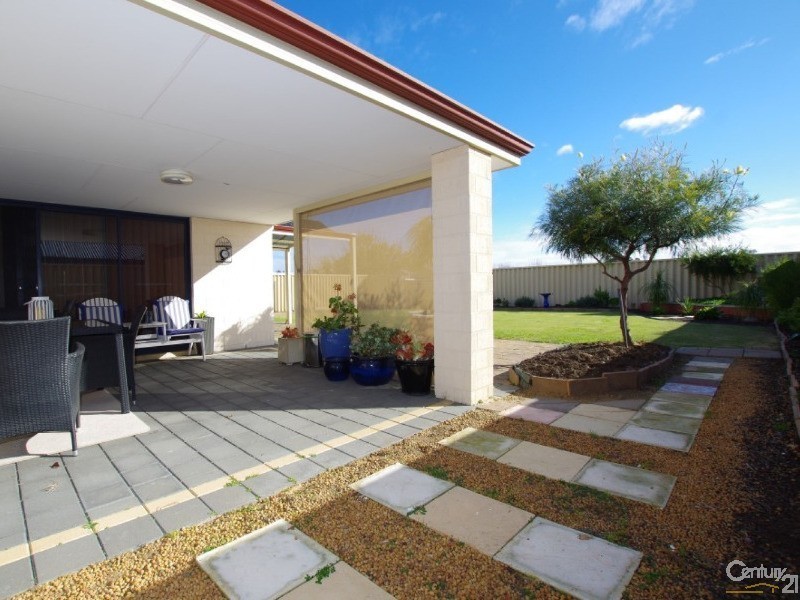 73 Wentworth Drive, Dalyellup WA 6230