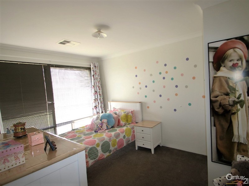 24 Hotham Way, Eaton WA 6232