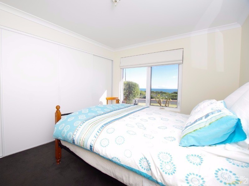 319 Norton Promenade, Dalyellup WA 6230
