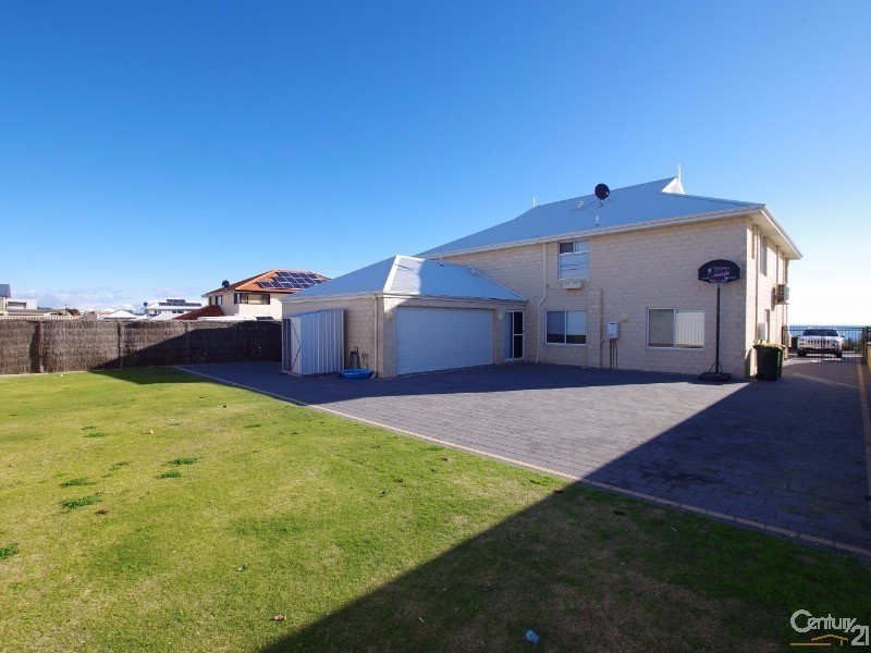 319 Norton Promenade, Dalyellup WA 6230