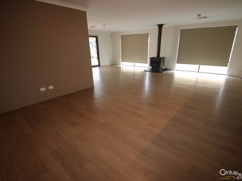 26 Claymore Loop, Dalyellup WA 6230