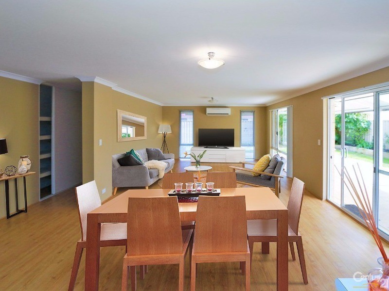 45 Swan Avenue, Millbridge WA 6232
