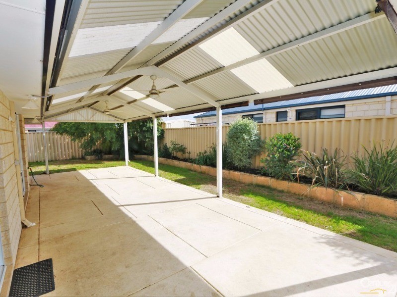 45 Swan Avenue, Millbridge WA 6232