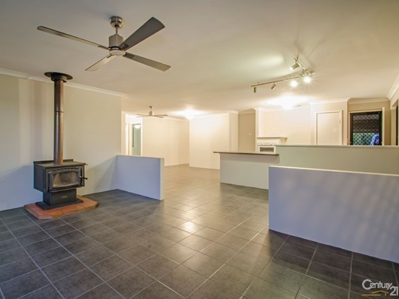 15 Cleveland Bay Avenue, Eaton WA 6232