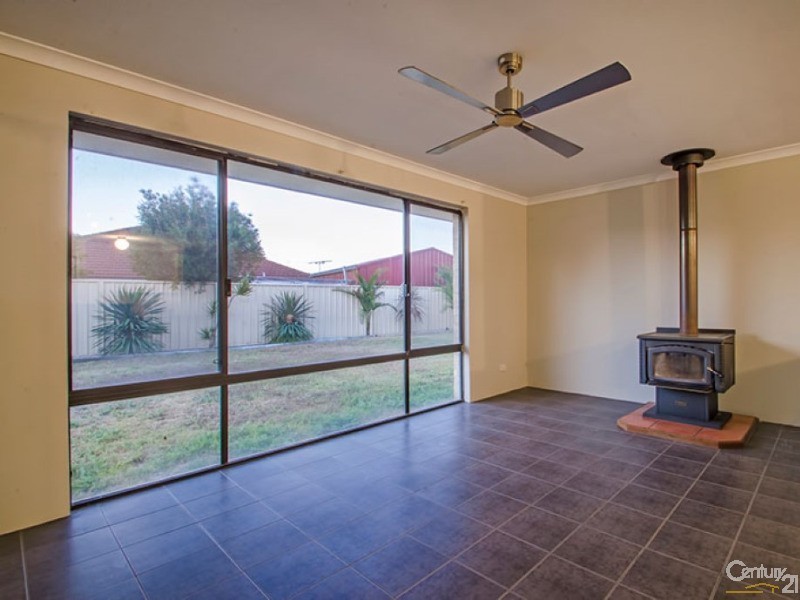 15 Cleveland Bay Avenue, Eaton WA 6232