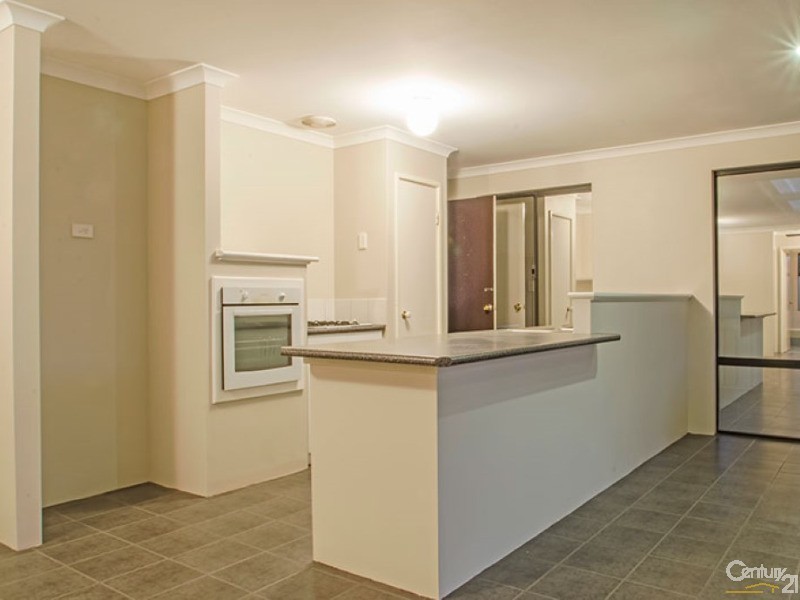 15 Cleveland Bay Avenue, Eaton WA 6232