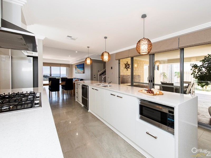 325 Norton Promenade, Dalyellup WA 6230