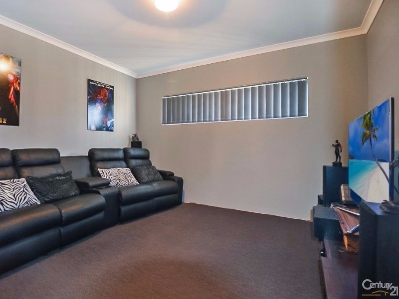 5 Oldfield Street, Millbridge WA 6232