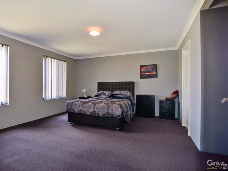5 Oldfield Street, Millbridge WA 6232