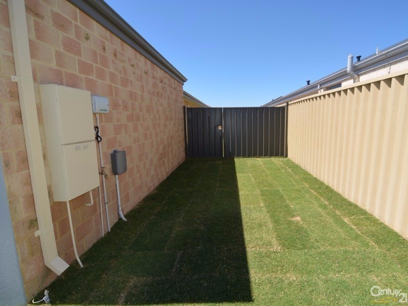 5 Oldfield Street, Millbridge WA 6232
