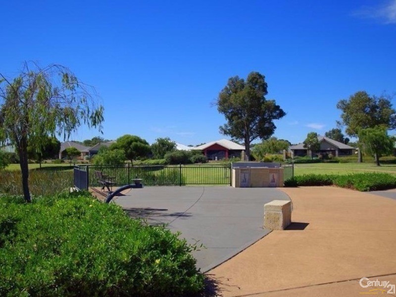 5 Oldfield Street, Millbridge WA 6232