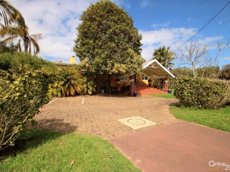 13 McAndrew Street, Brunswick WA 6224