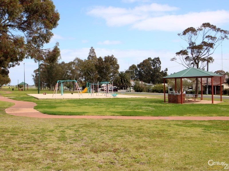 13 McAndrew Street, Brunswick WA 6224