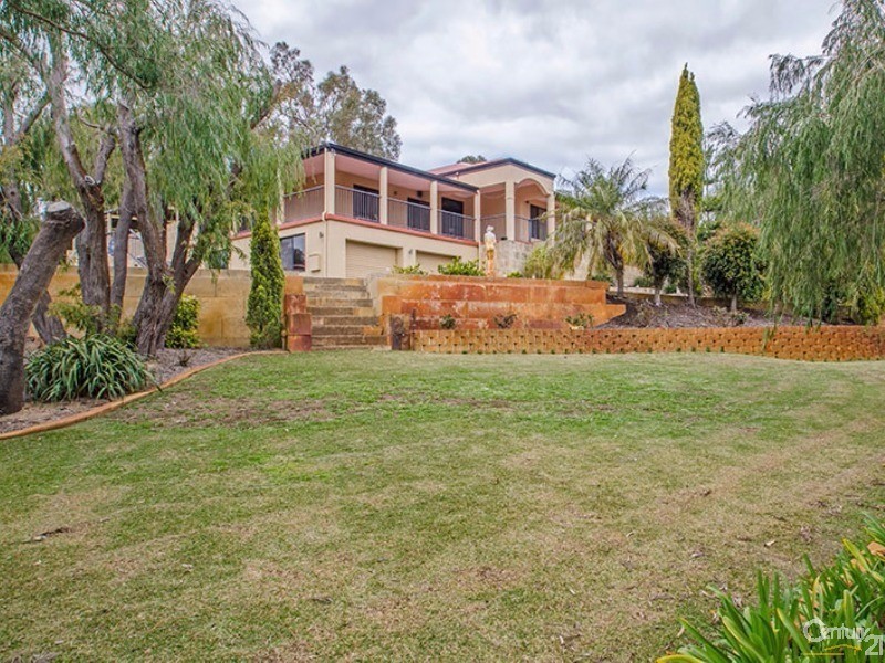 16 Grosmont Glade, Leschenault WA 6233