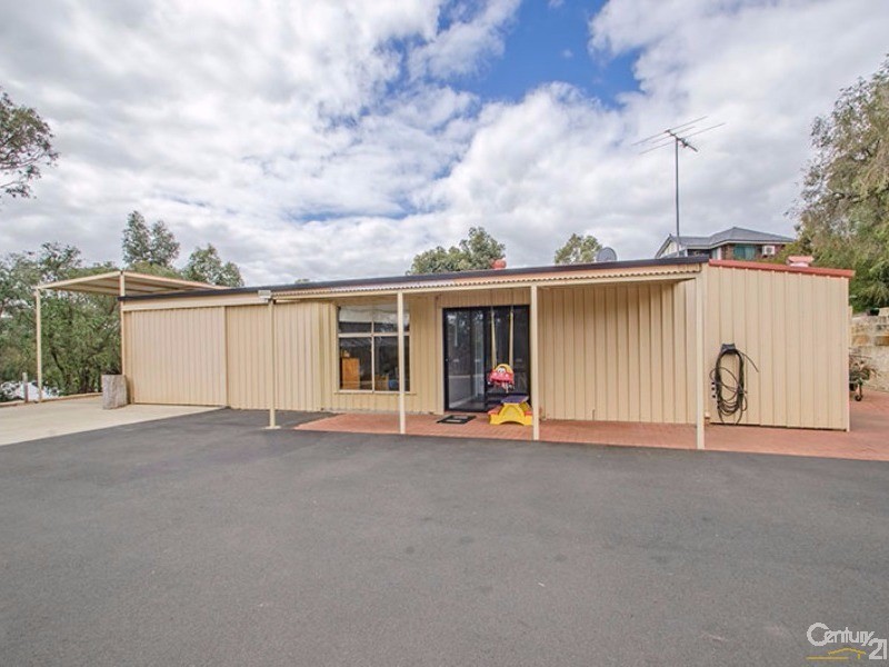 16 Grosmont Glade, Leschenault WA 6233