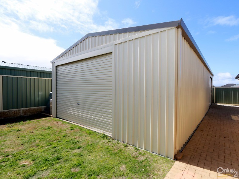 1 Priory Road, Australind WA 6233