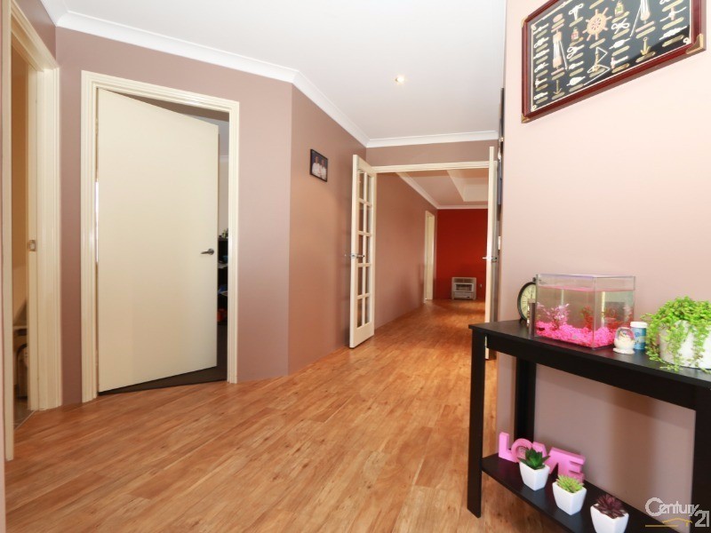 1 Priory Road, Australind WA 6233