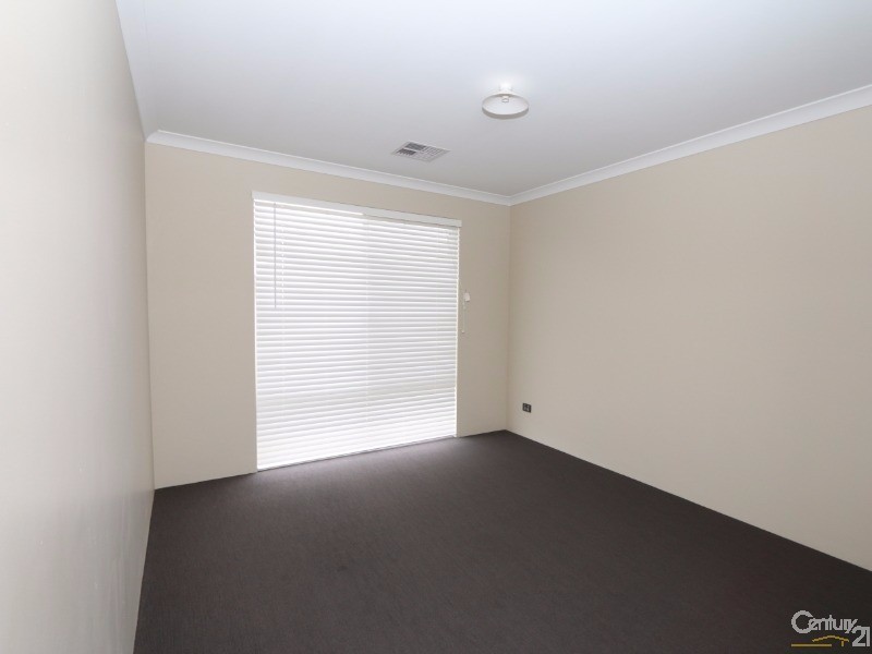 11 Reuben Way, Millbridge WA 6232