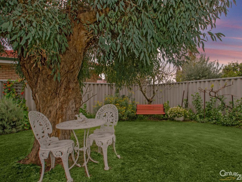 27 Cambridge Crescent, East Bunbury WA 6230