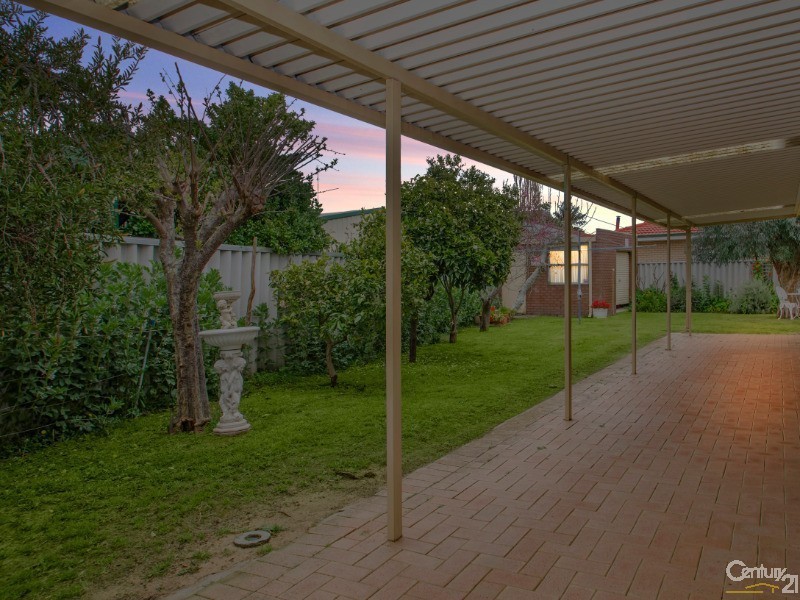 27 Cambridge Crescent, East Bunbury WA 6230