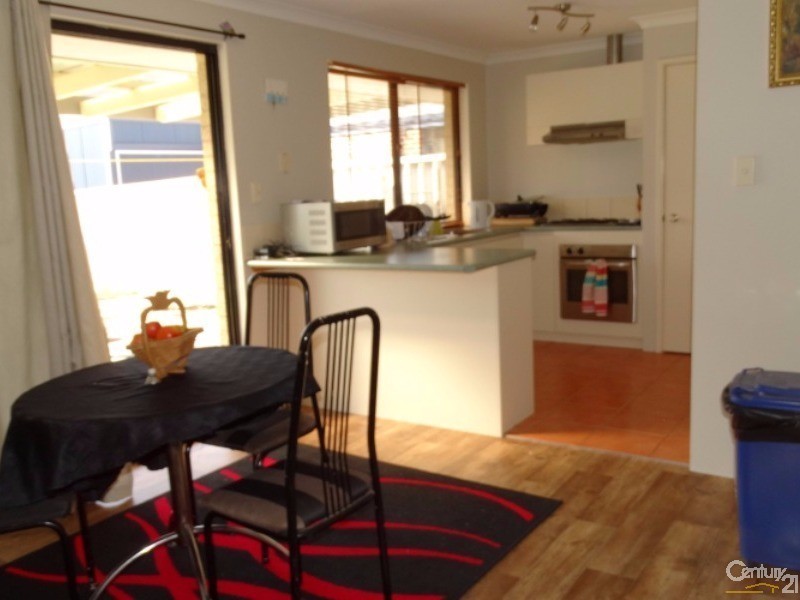 60 Somerville Drive, College Grove WA 6230