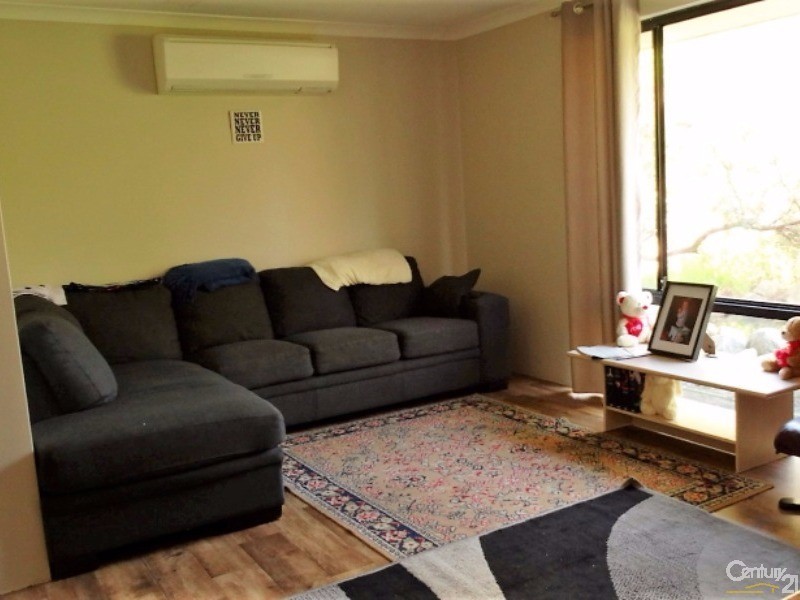 60 Somerville Drive, College Grove WA 6230