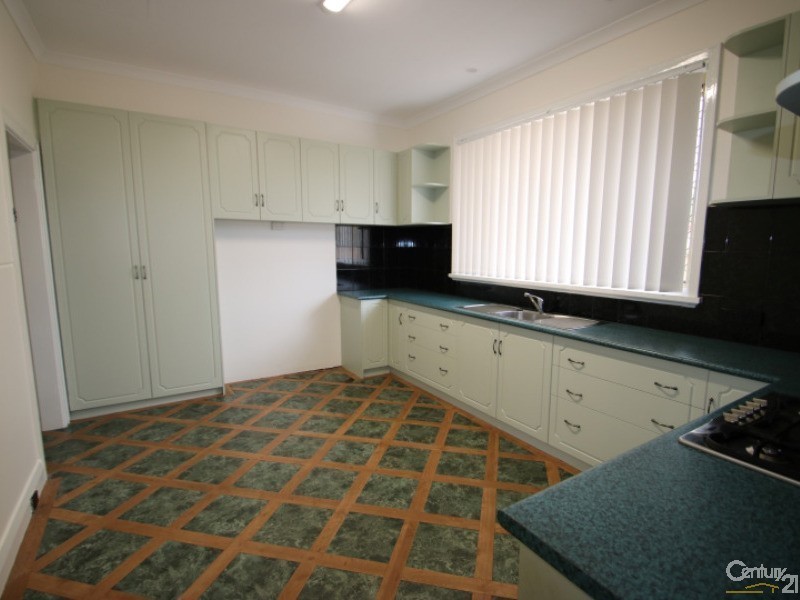 18 Molloy Street, Bunbury WA 6230