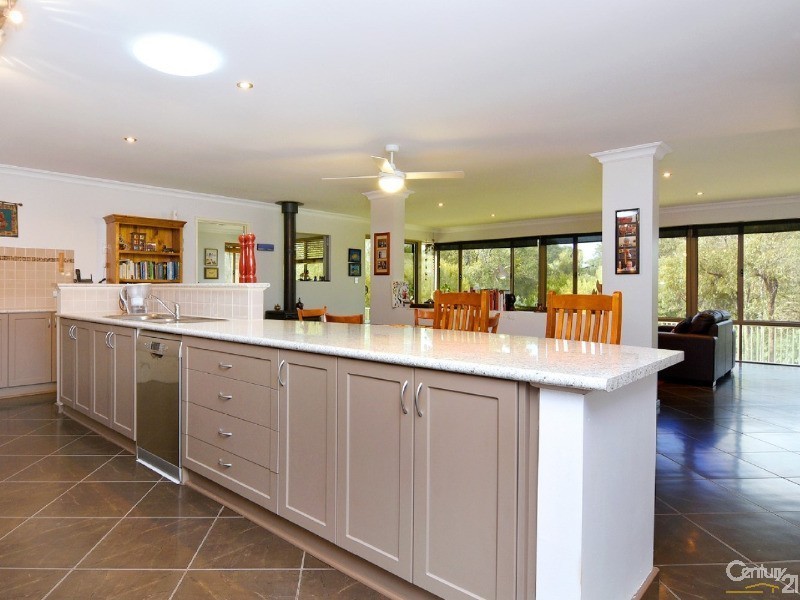 31 Sandpiper Parade, Australind WA 6233