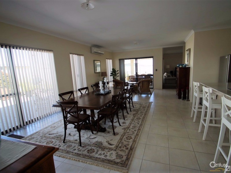 11 Citrine Street, Australind WA 6233