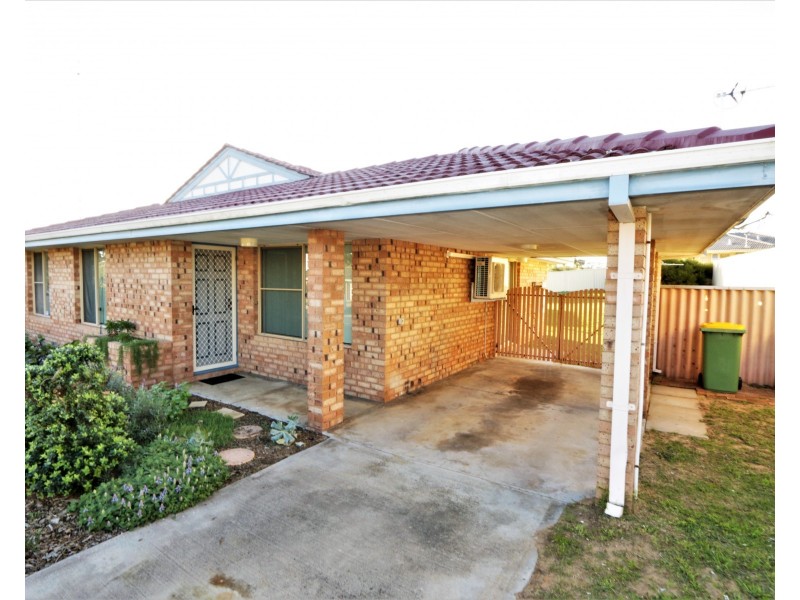 14 Whatman Way, Withers WA 6230