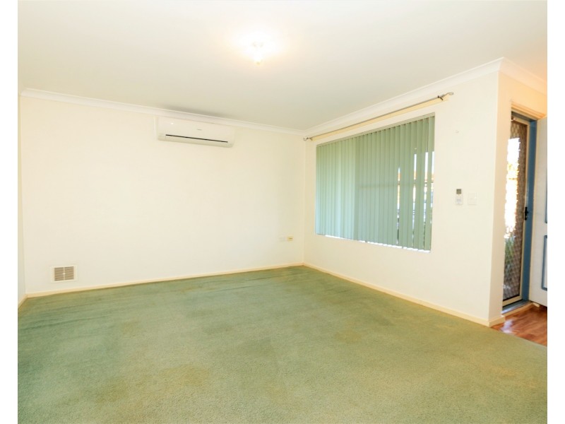 14 Whatman Way, Withers WA 6230