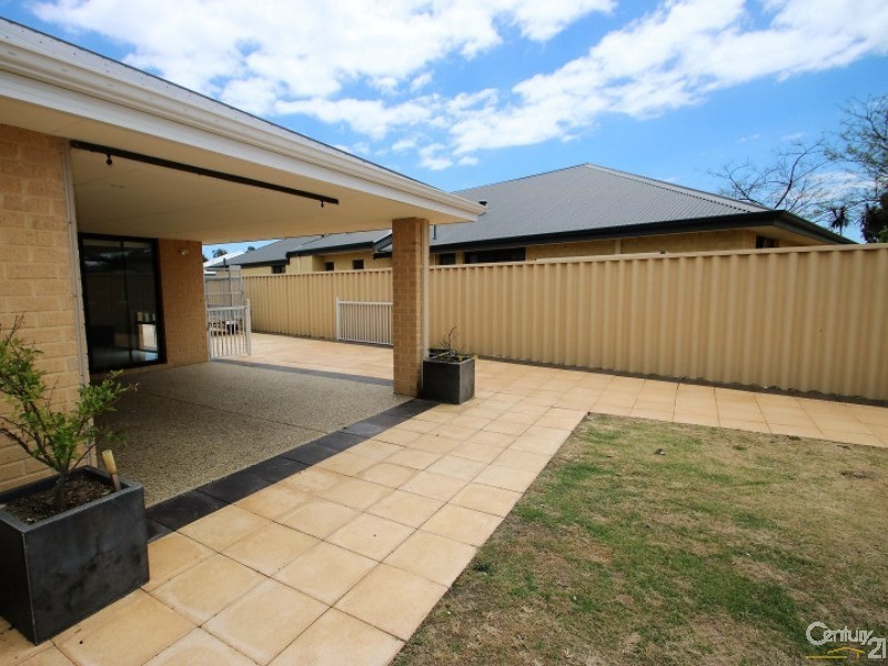 5 Apsley Circle, Millbridge WA 6232