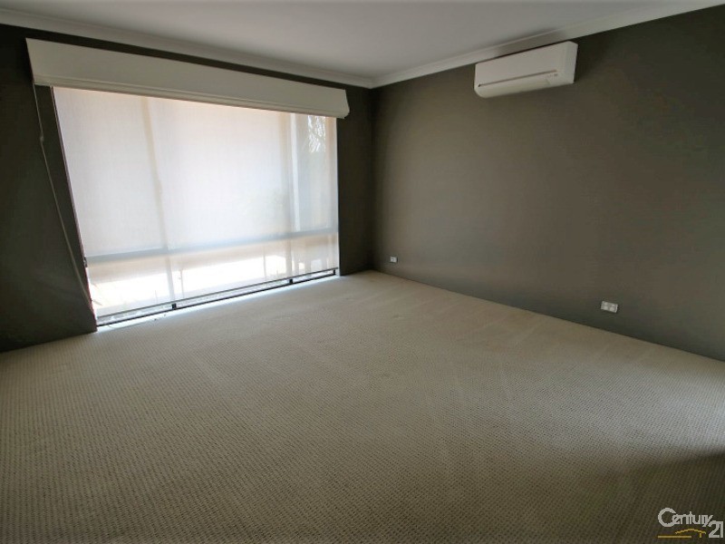 5 Apsley Circle, Millbridge WA 6232