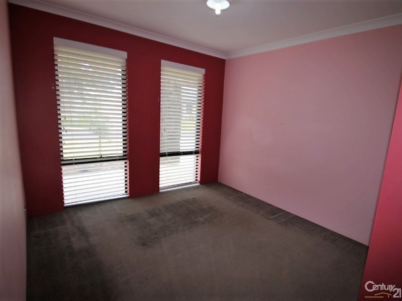 5 Apsley Circle, Millbridge WA 6232