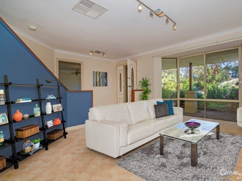 25 West Road, Capel WA 6271