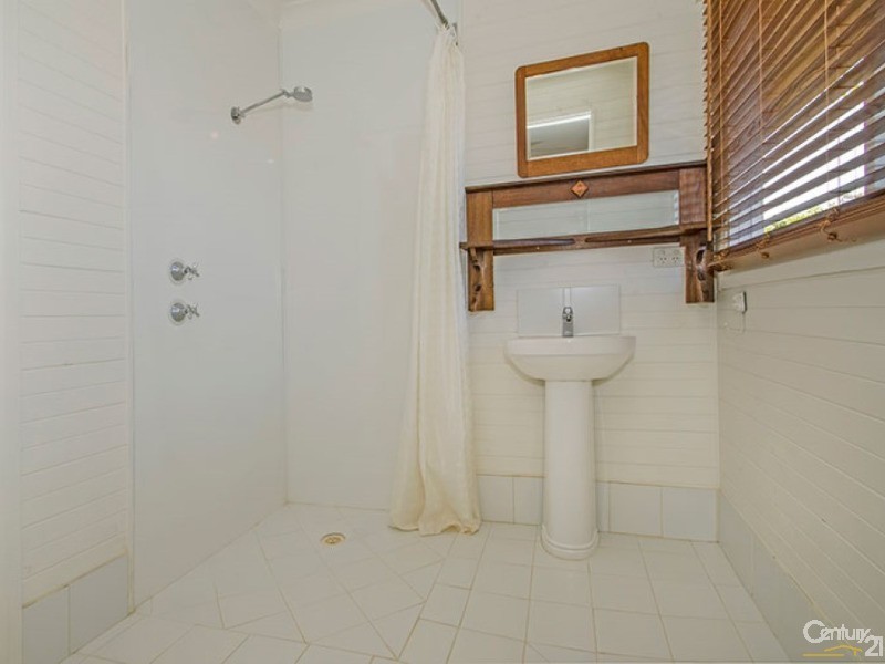 25 West Road, Capel WA 6271