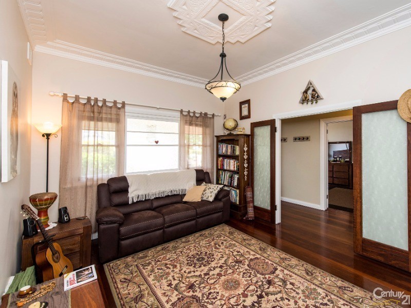 49 Austral Parade, East Bunbury WA 6230