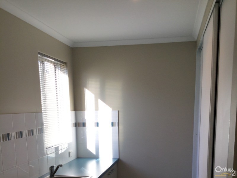 21 Greenough Place, Millbridge WA 6232