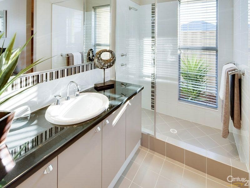 54 Millbridge Boulevard, Millbridge WA 6232