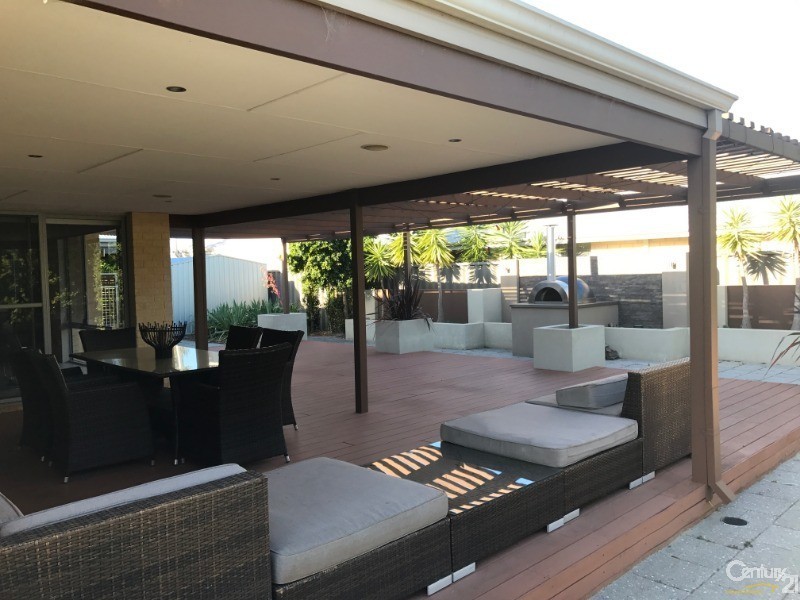 54 Millbridge Boulevard, Millbridge WA 6232