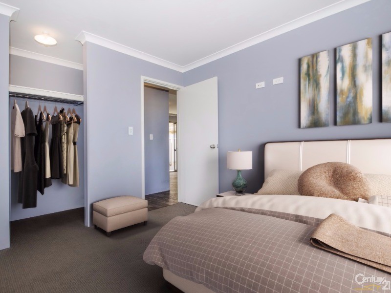 17 Lewana Approach, Dalyellup WA 6230