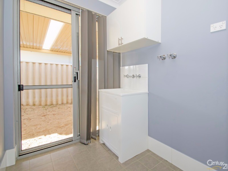 17 Lewana Approach, Dalyellup WA 6230