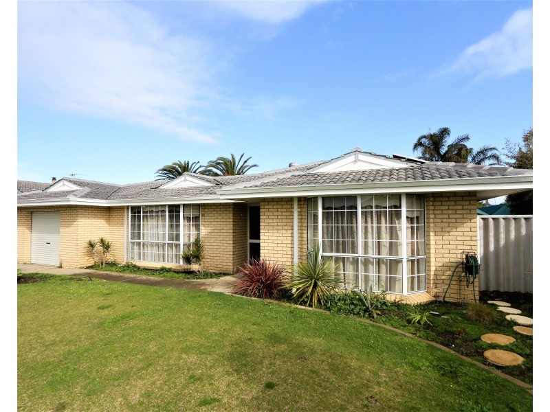 13 Claret Grove, Eaton WA 6232