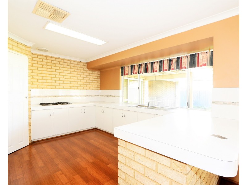 13 Claret Grove, Eaton WA 6232