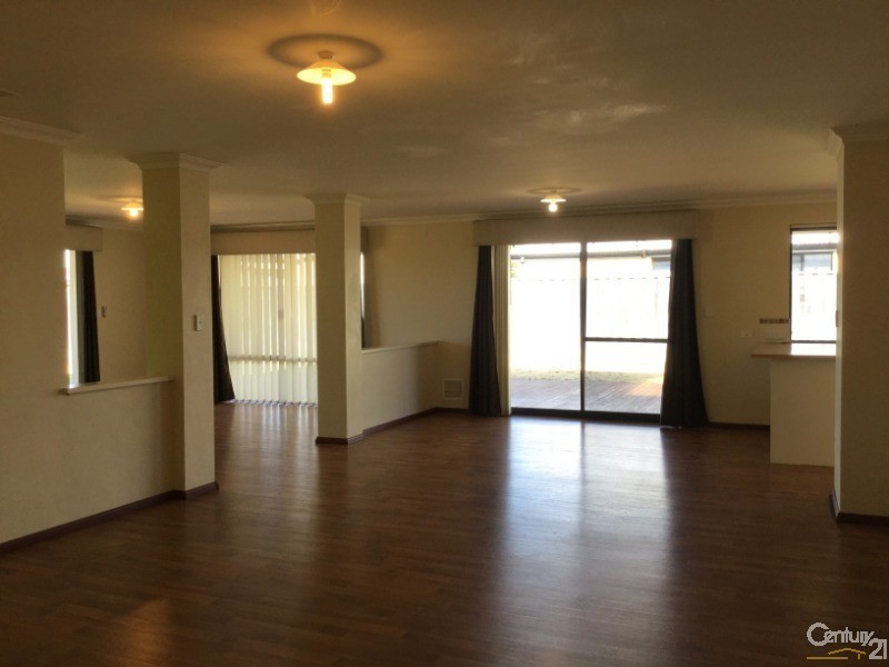 75 Barton Drive, Australind WA 6233