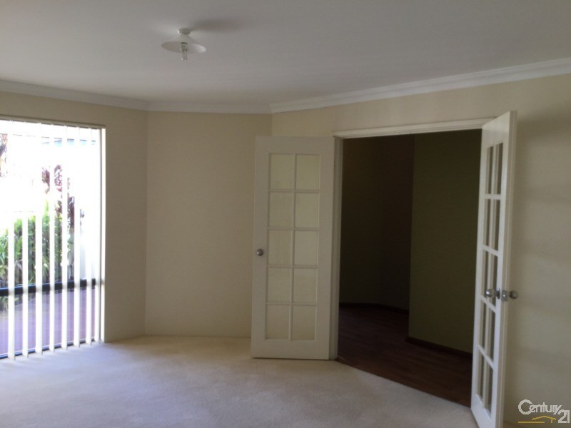 75 Barton Drive, Australind WA 6233