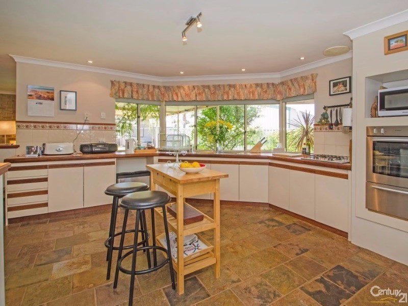 35 Bedingfield Way, Australind WA 6233