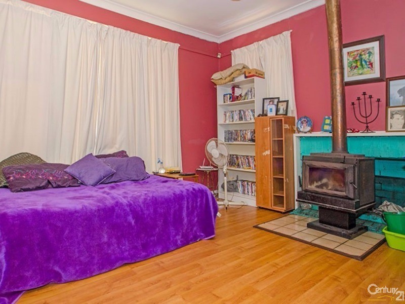 11 Cable Street, Collie WA 6225